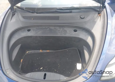 2018 Tesla Model 3 Long Range/Performance из США, поврежденный, VIN 5YJ3E1EB3JF097759